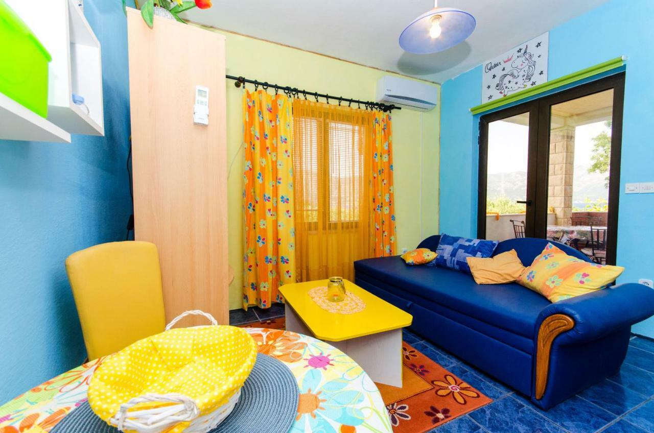 Apartment Slavka Račišće エクステリア 写真